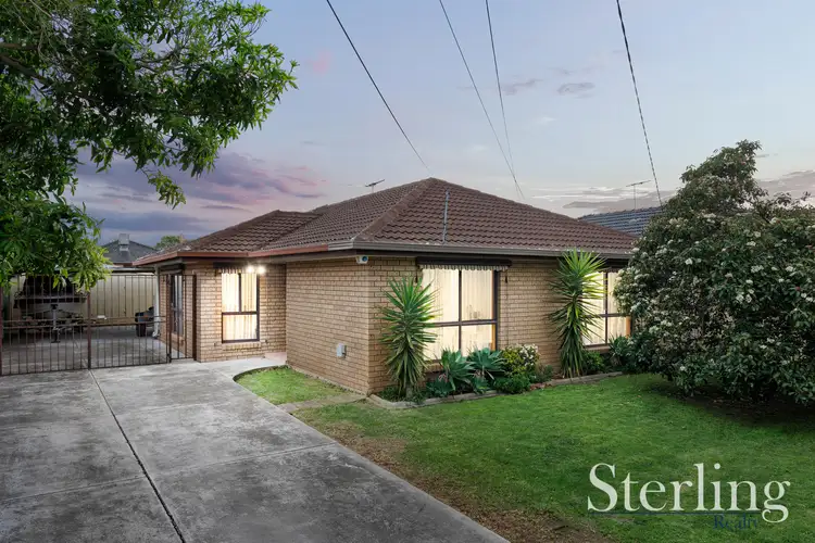 5 Burns Avenue, St Albans VIC 3021