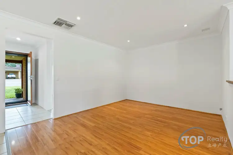Second view of Homely house listing, 6 Finula Place, Parkwood WA 6147