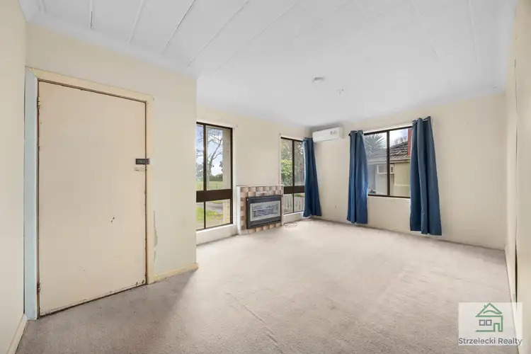 Fourth view of Homely house listing, 9 Henry St, Moe VIC 3825