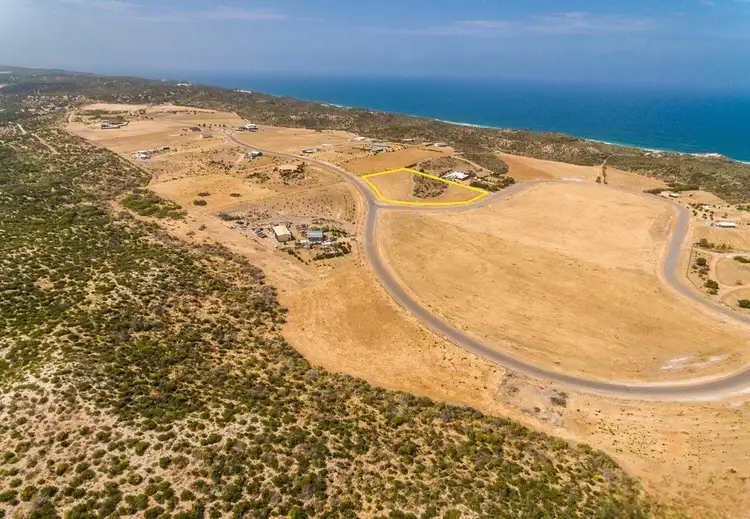 37 African Reef Bvd, Greenough WA 6532
