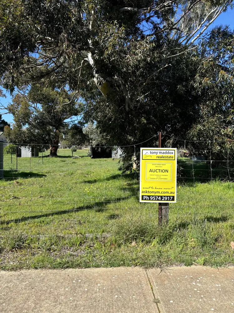29 Ivy St W, Broomehill Village WA 6318