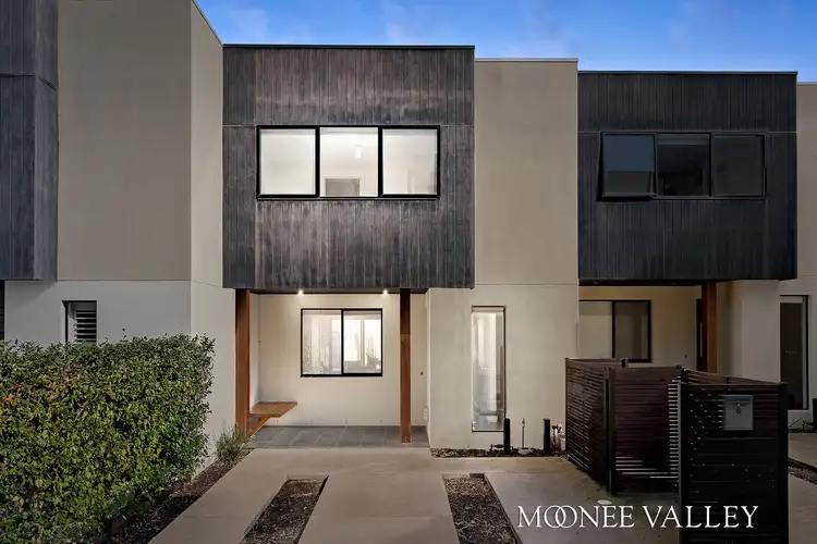 Main view of Homely townhouse listing, 6 Belle Vista, Keilor East VIC 3033