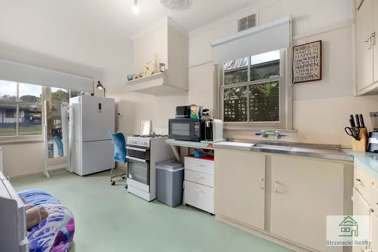 Fourth view of Homely house listing, 30 Kent St, Moe VIC 3825