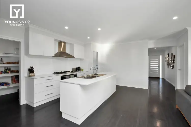 Fourth view of Homely house listing, 18 Daylesford Cres, Kialla VIC 3631
