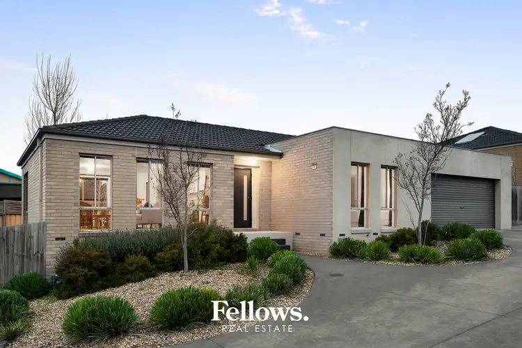 Unit 2/284 Pound Road, Hampton Park VIC 3976