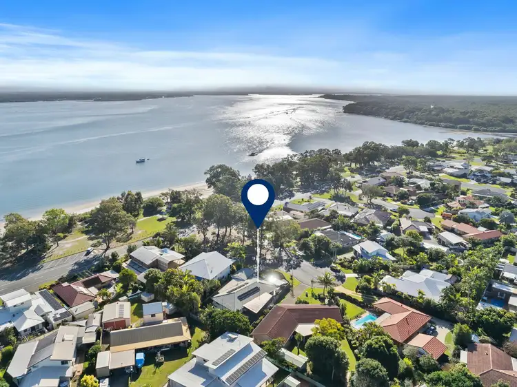 15 Eagle Ct, Banksia Beach QLD 4507