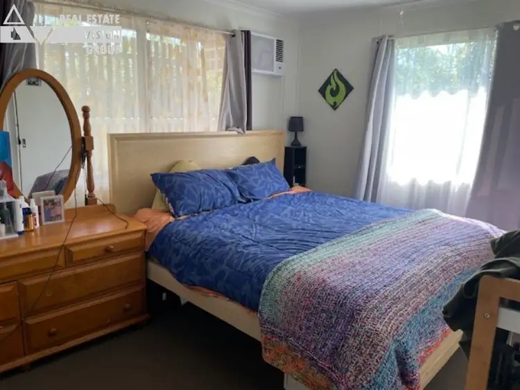 Seventh view of Homely house listing, 2 Carbeen Pl, Emerald QLD 4720