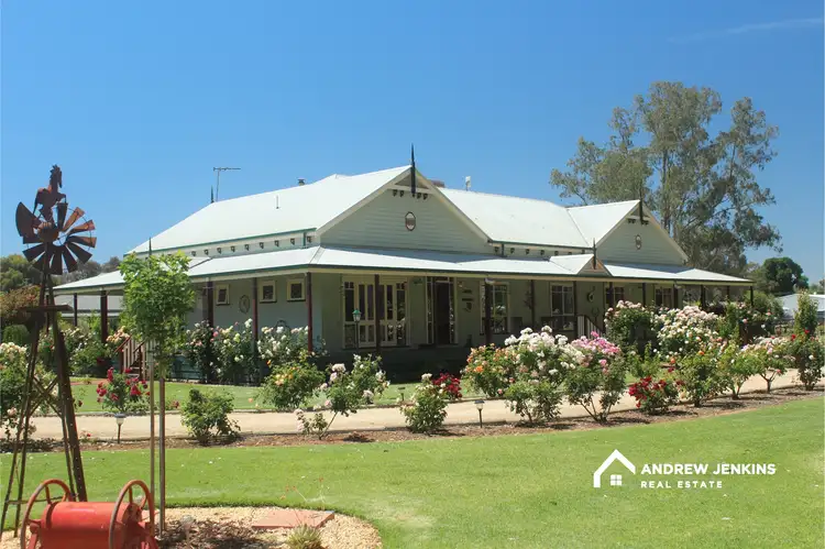 5 Muscara Ct, Yarroweyah VIC 3644