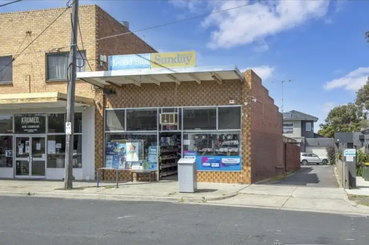 9 Menana Rd, Glenroy VIC 3046