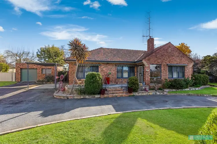 6 Eastern Rd, Strathdale VIC 3550