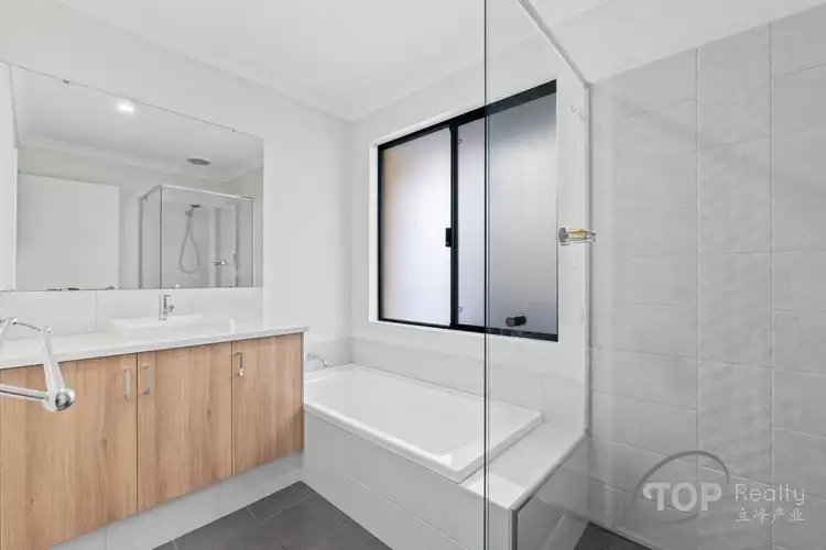 Sixth view of Homely house listing, 101 Sorbonne Turn, Aubin Grove WA 6164