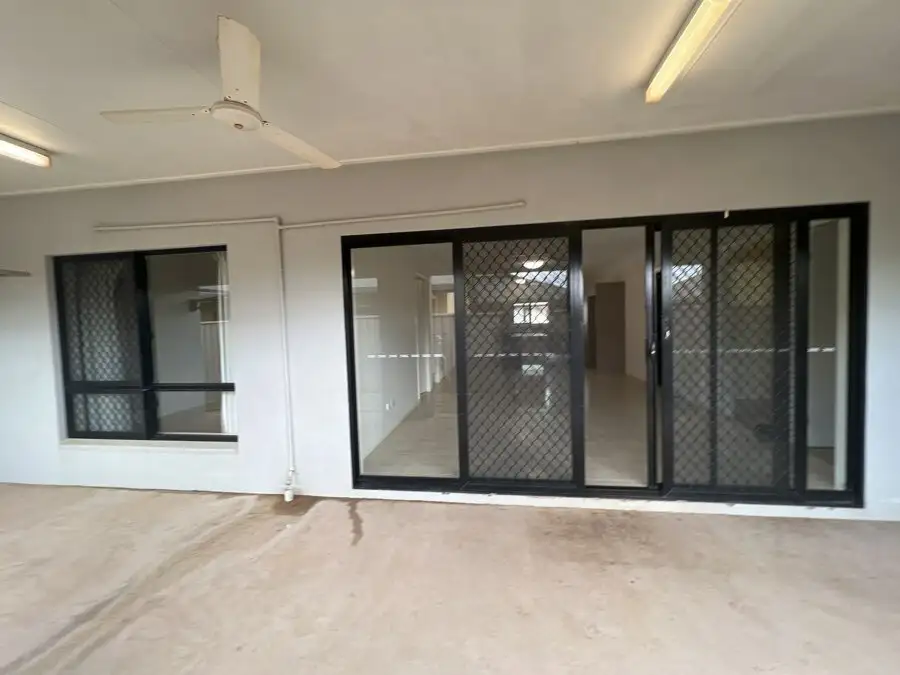Main view of Homely unit listing, Unit 6/4 Caddy Cl, Rocky Point QLD 4874