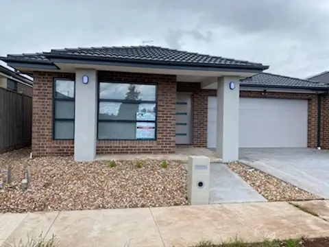 7 Colwood Ave, Mickleham VIC 3064