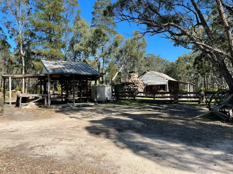 295 Plant Lane, Applethorpe QLD 4378