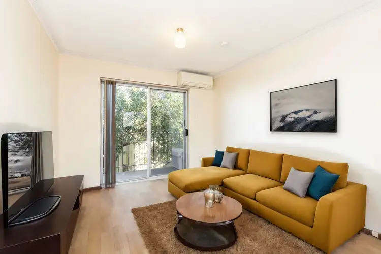 14/2 Russell Avenue, North Perth WA 6006