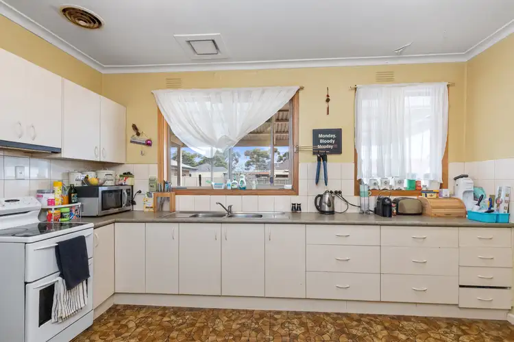 Fifth view of Homely house listing, 8 Mountain View Avenue, Avondale Heights VIC 3034