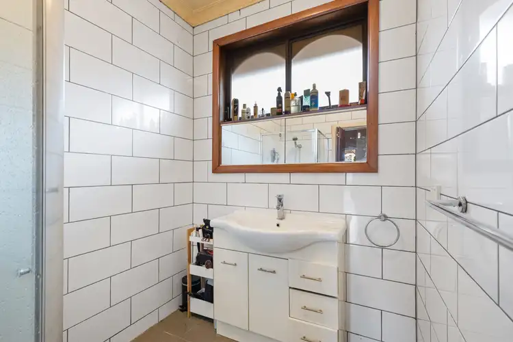 Sixth view of Homely house listing, 8 Mountain View Avenue, Avondale Heights VIC 3034