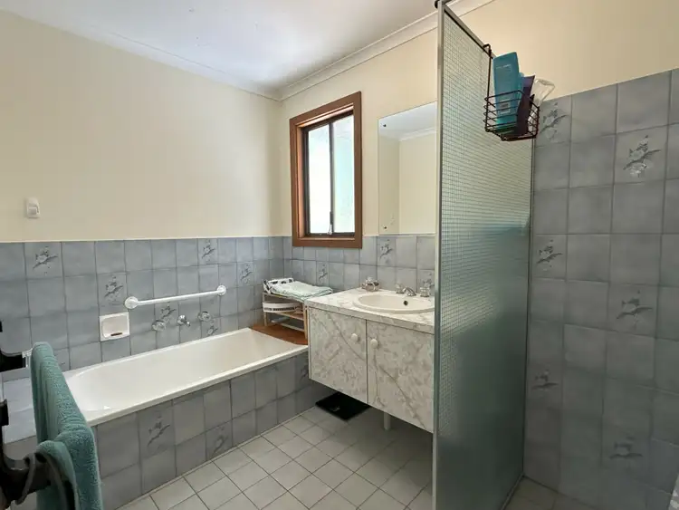 Fifth view of Homely house listing, 2 Samuel St, Laura SA 5480