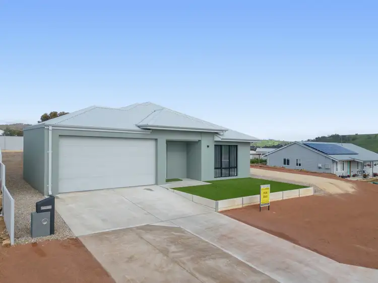 Second view of Homely house listing, 33 Rayner Loop, Nunile WA 6566
