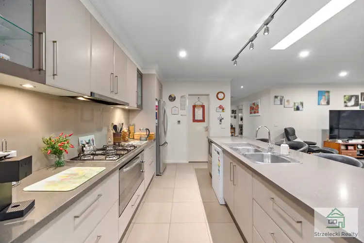 Fourth view of Homely house listing, 2 Rotheram Ct, Trafalgar VIC 3824