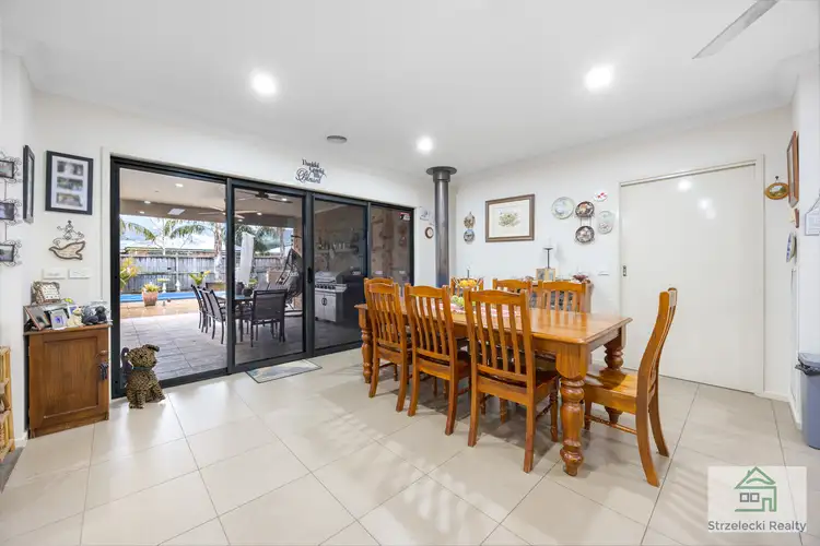 Seventh view of Homely house listing, 2 Rotheram Ct, Trafalgar VIC 3824