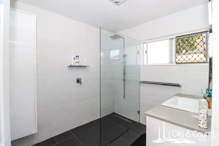 2 Milne Bay Road, Mount Isa QLD 4825