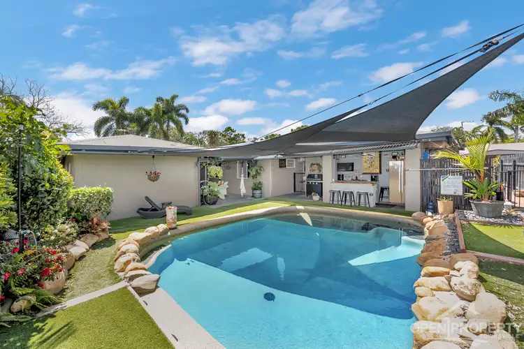 1 Sandalan Ct, Bushland Beach QLD 4818