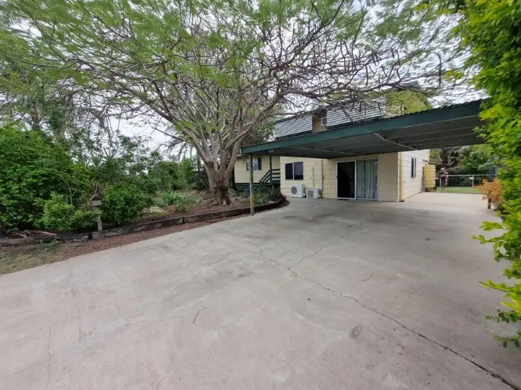 4 Yeates Ave, Blackwater QLD 4717