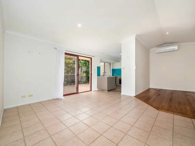 Sixth view of Homely house listing, 1/5 Wilpy Place, Ocean Shores NSW 2483