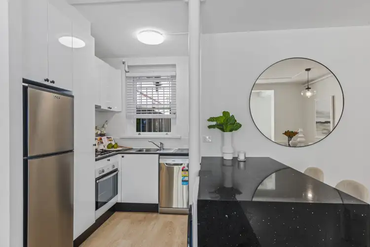 Fifth view of Homely unit listing, Unit 1A/7 Greenknowe Ave, Elizabeth Bay NSW 2011