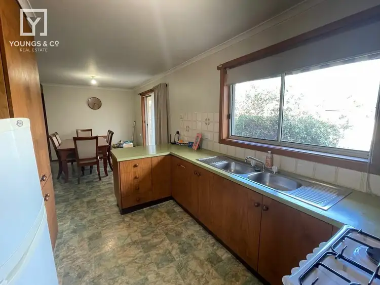 Fifth view of Homely unit listing, Unit 2/81 Mckean St, Mooroopna VIC 3629