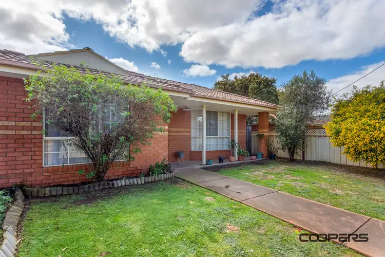 4/17 Toolern Street, Melton South VIC 3338