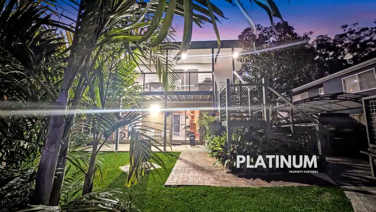 16 Sunnyside Ave, Woollamia NSW 2540