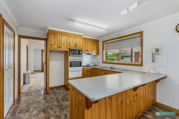 Fourth view of Homely house listing, 6 Weir Ct, Kangaroo Flat VIC 3555