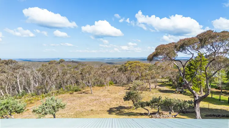 174 Tableland Rd, Wentworth Falls NSW 2782