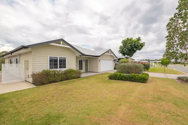 Second view of Homely house listing, 39 Cambridge Cct, Southside QLD 4570