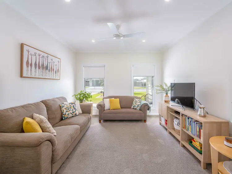 Sixth view of Homely house listing, 39 Cambridge Cct, Southside QLD 4570