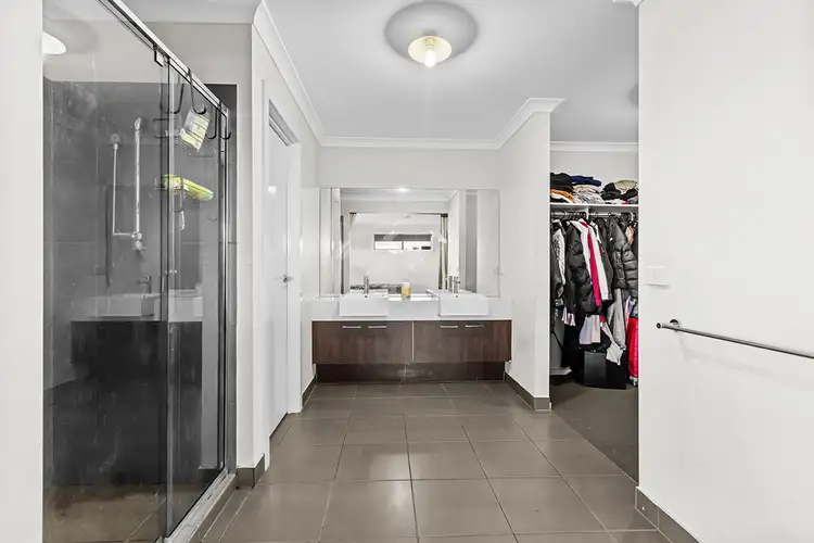 Sixth view of Homely house listing, 194 Alisma Bvd, Cranbourne North VIC 3977
