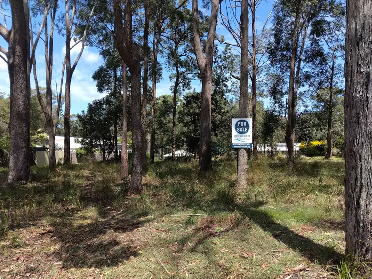 60-62 Harvey St, Russell Island QLD 4184
