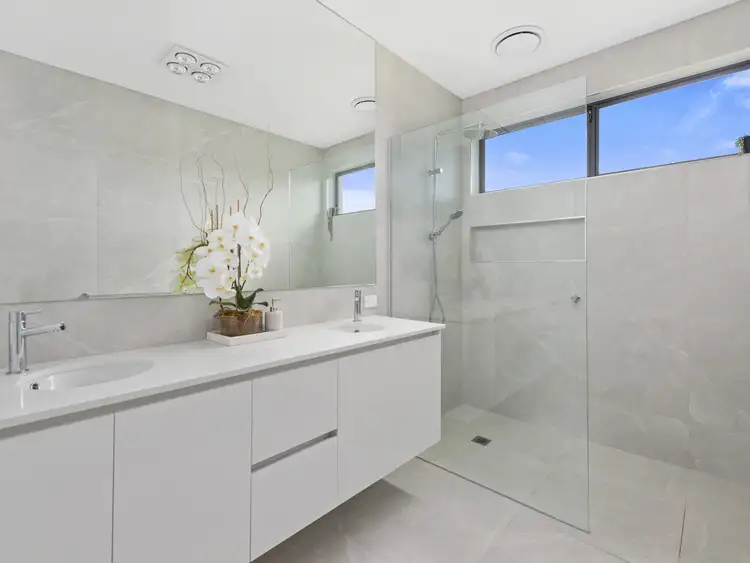 Fifth view of Homely house listing, 9 Packham Dr, Cobram VIC 3644
