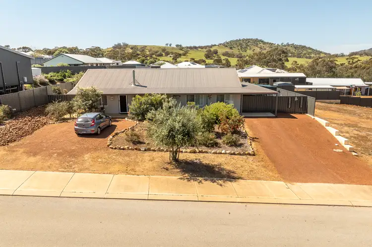 Main view of Homely house listing, 6 Rayner Loop, Nunile WA 6566