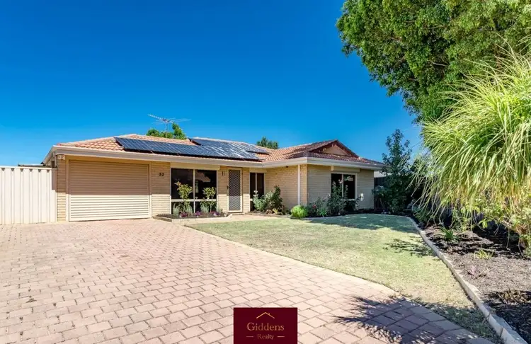 32 Petrel Cl, Seville Grove WA 6112