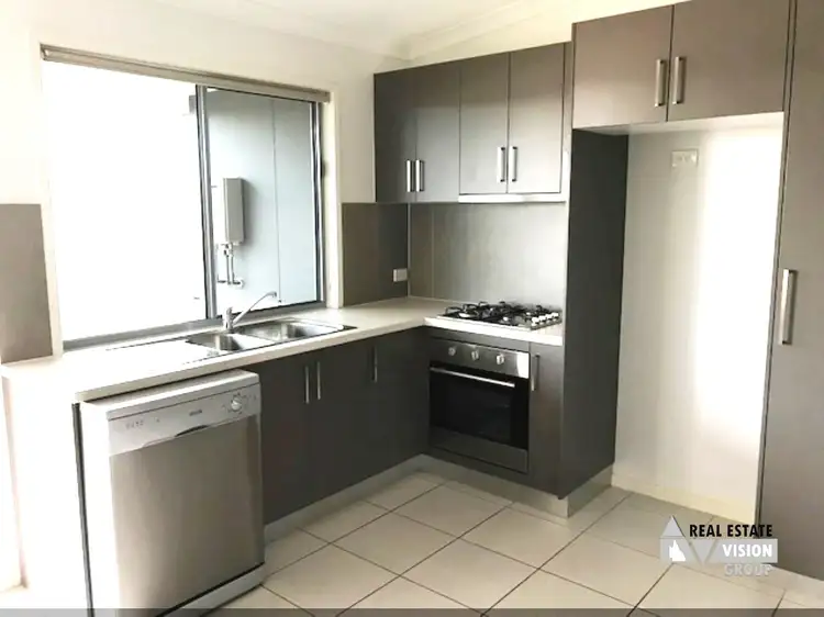 Unit 9/8 Hillcrest St, Emerald QLD 4720