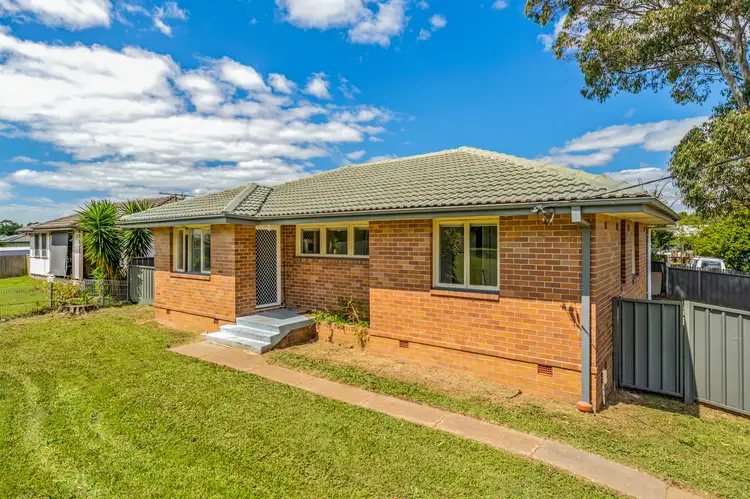 19 Wentworth Avenue, Singleton NSW 2330