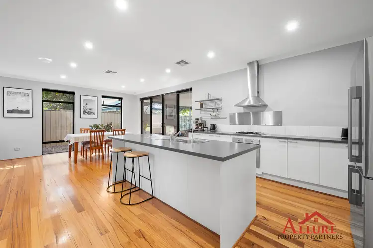 Second view of Homely house listing, 25 Charnley Bend, Success WA 6164