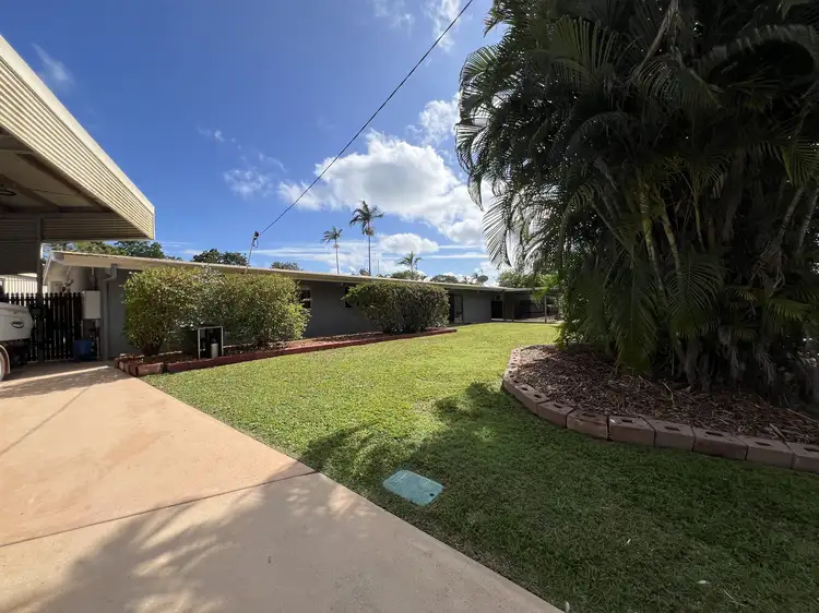 9 Carcoola Ct, Rocky Point QLD 4874
