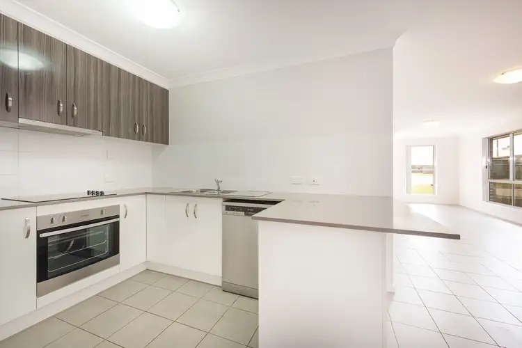 Fourth view of Homely unit listing, Unit 2/20 Farrer St, Cranley QLD 4350