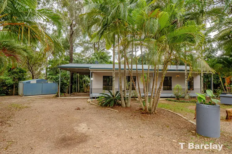 10 Peace St, Lamb Island QLD 4184