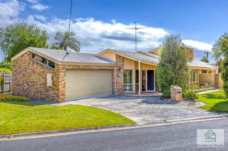 Second view of Homely house listing, 13 Page Ct, Trafalgar VIC 3824
