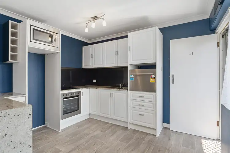 11/6 Minora Pl, Rivervale WA 6103